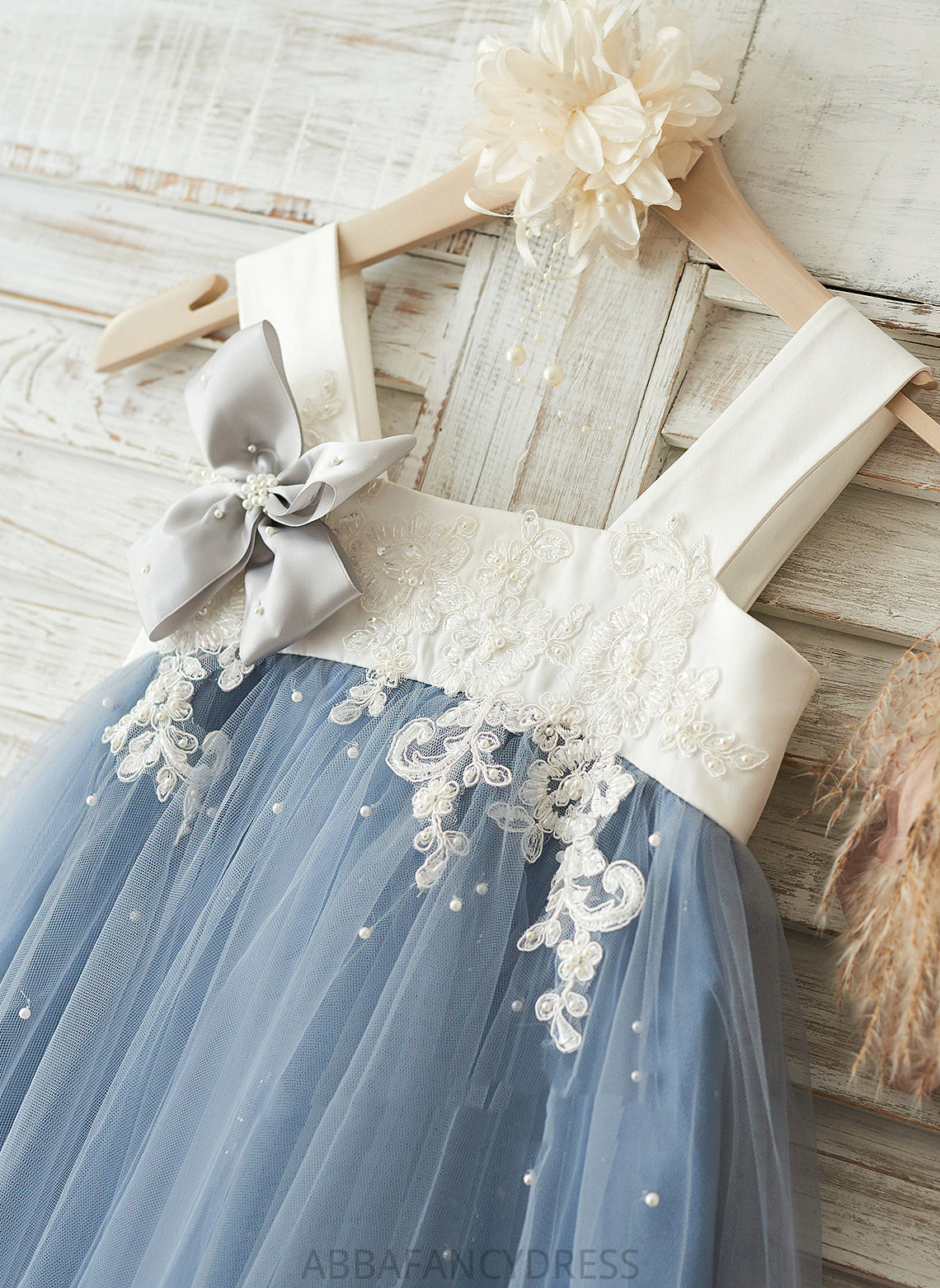 - A-Line Straps Tulle/Lace Dress Knee-length Kitty Girl Sleeveless Flower Girl Dresses Flower