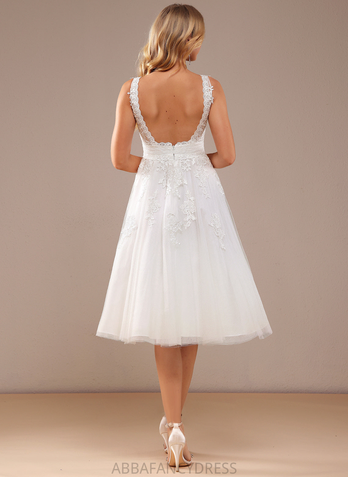 Knee-Length Lace Wedding Dresses Wedding Brooke A-Line Dress V-neck Tulle